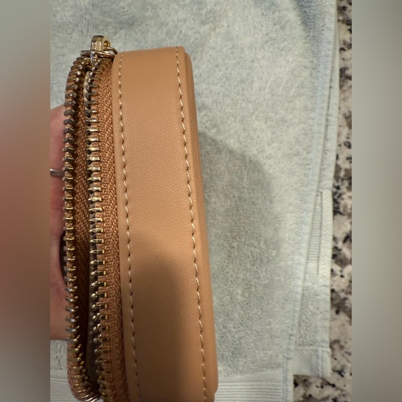 Quince Leather Travel Jewelry Case - Picture 7 of 7